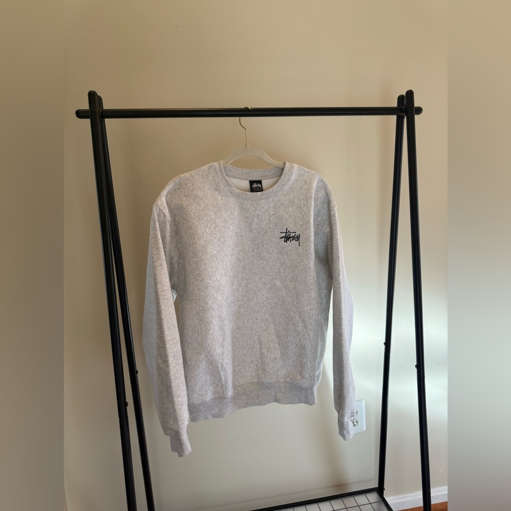 NWT Stussy Basic Crew - Size Medium